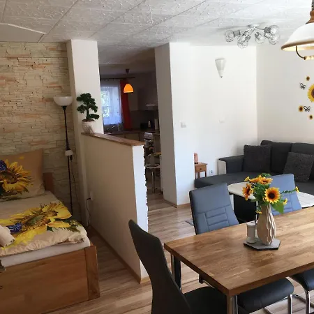 Slunecnice S Terasou * تشيسكي بوديوفيتسه